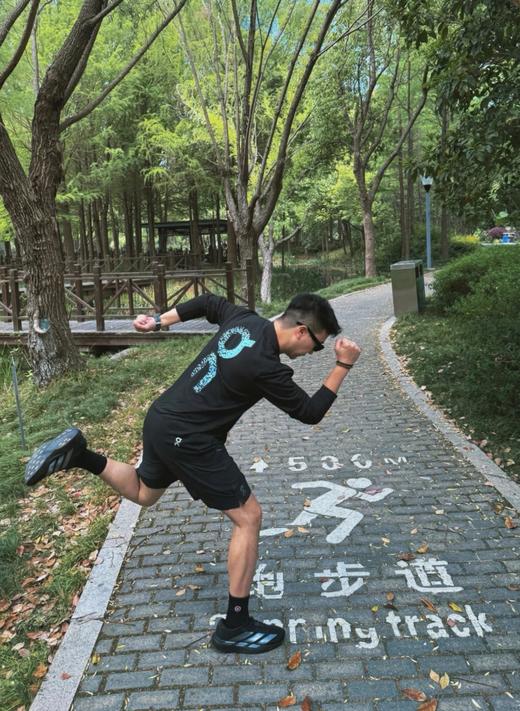 秋冬加绒打底！长袖On昂跑男女款后背印花长袖t恤衫标牌齐全 推荐自留 可直接送人! 商品图1