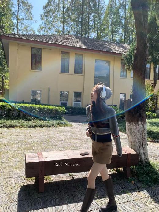 Read Nameless /学院风针织帽衫＋卡其色麂皮裙裤 2025/11/3 商品图2