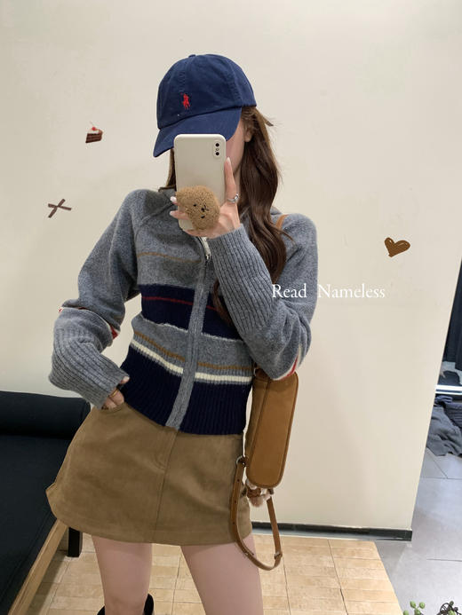 Read Nameless /学院风针织帽衫＋卡其色麂皮裙裤 2025/11/3 商品图1
