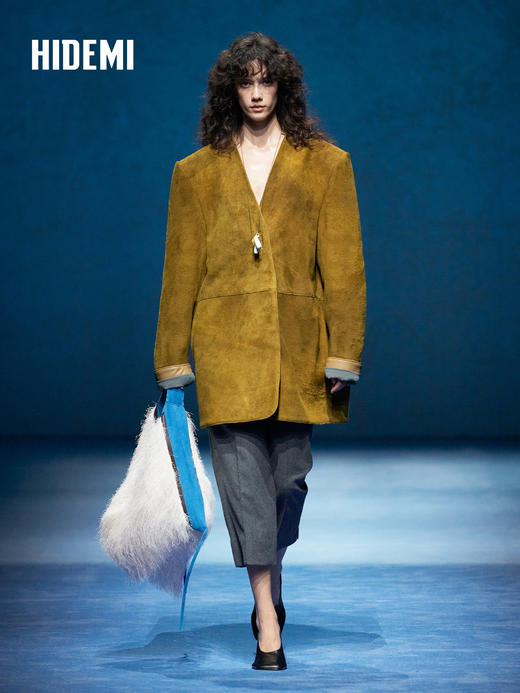 HIDEMI 橄榄姜绿进口长绒绵羊皮麂皮皮衣v领大廓形垫肩西装 商品图0