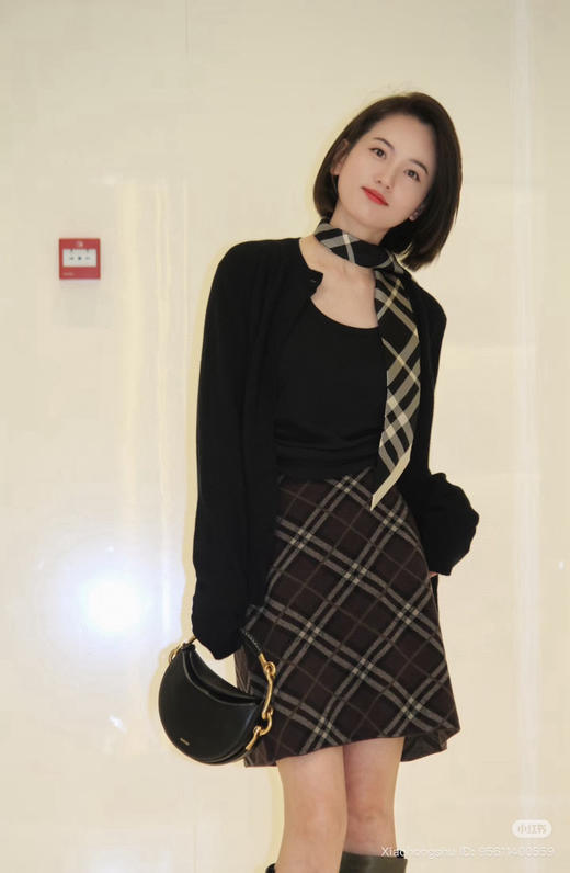 112-6 渠道圆正 BB新款 格纹针织半裙 弹力大 我穿L 商品图14