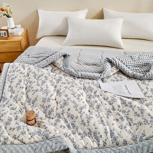 红豆针织棉豆豆安抚被-繁花 HD-DB250811 商品图1