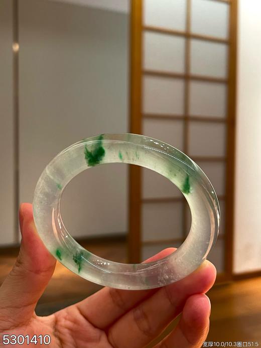 玻璃种飘翠手镯【5301410】圈口51.5~具体价格微信咨询 商品图0