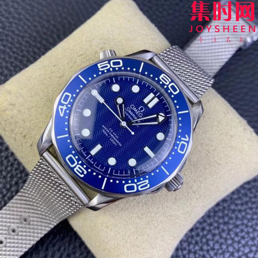 VS欧米茄新款海马300米系列 蓝色新盘邦德六十周年为了庆祝007系列电影上映60周年 推出海马系列300米潜水表精钢版 海马007邦德60周年 男士腕表 表径42mm 商品图1
