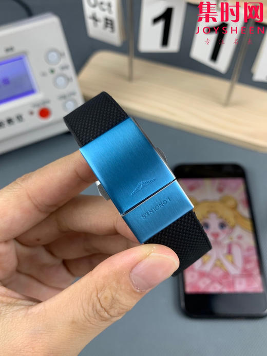 AF浪琴康卡斯41系列 康卡斯41mm 间金黑 黑金康卡斯 男士腕表 潜入时光深海 探寻康卡斯潜水系列 商品图6