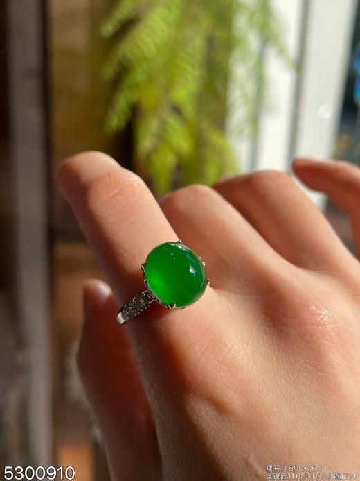 老坑帝王绿蛋面戒指【5300910】具体价格微信咨询 商品图3
