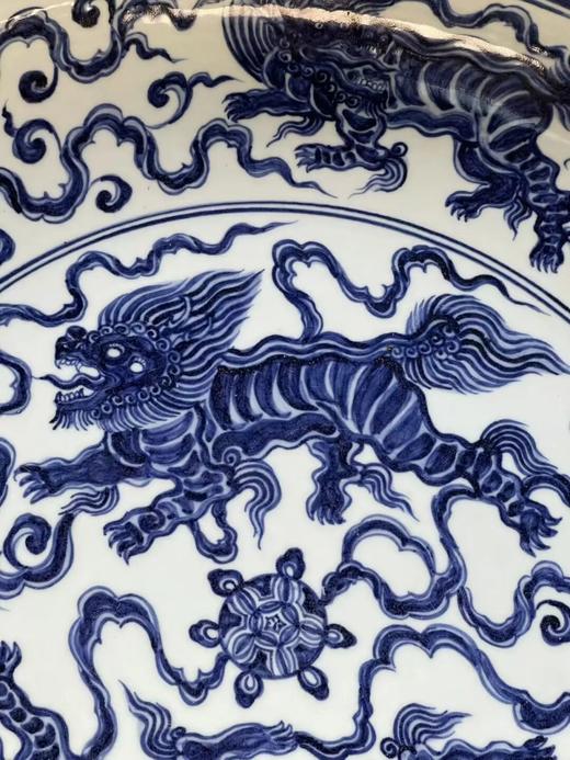 青花绘瑞狮戏绣球纹大盘，顺丰包邮 商品图6