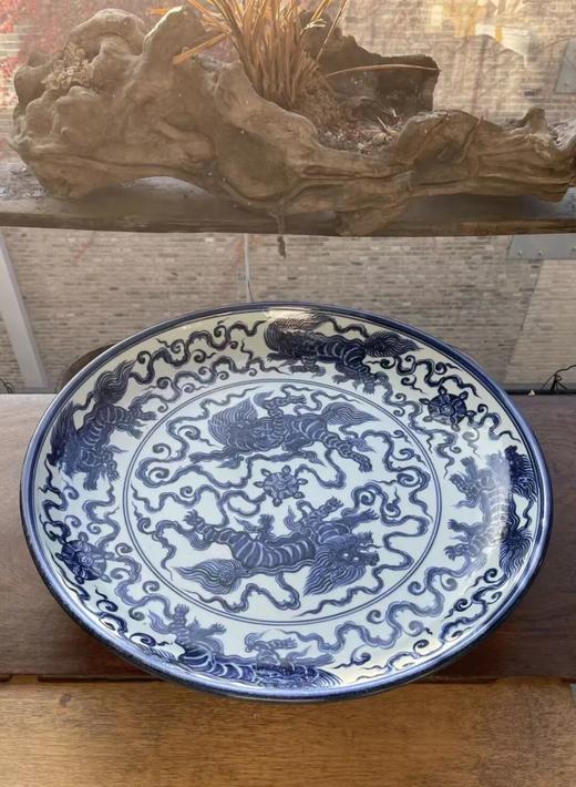 青花绘瑞狮戏绣球纹大盘，顺丰包邮 商品图0