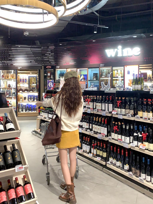 <曾小咸推荐>现货秒杀！微信超特价！杏色黄色猫咪印花卫衣 日常149.99 立减70 秒杀79.99！黄色短裙秒杀69.99！ 商品图7