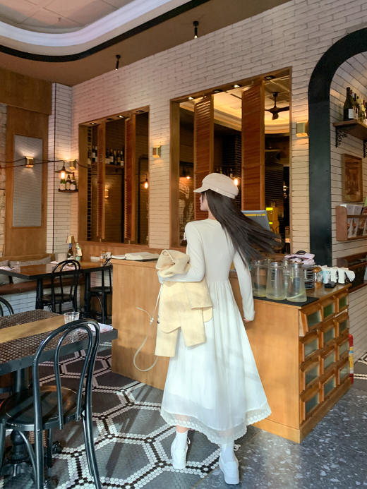 【169元任选2件】现货！杏色领口侧边蝴蝶结长裙 商品图5