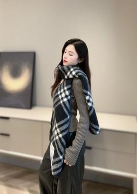 YP38-巴宝莉战马格纹黑色/粉色羊绒羊毛围巾（JM*MM）