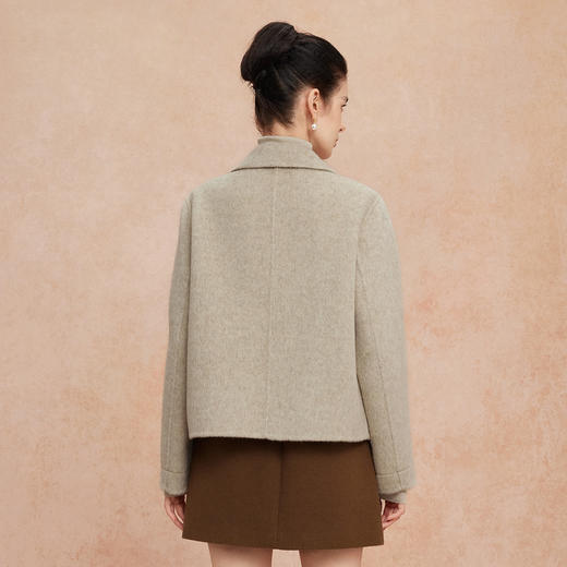 QH903斯尔丽2025新款双面呢手感滑爽软糯正肩易搭配减龄短款羊毛大衣 商品图6