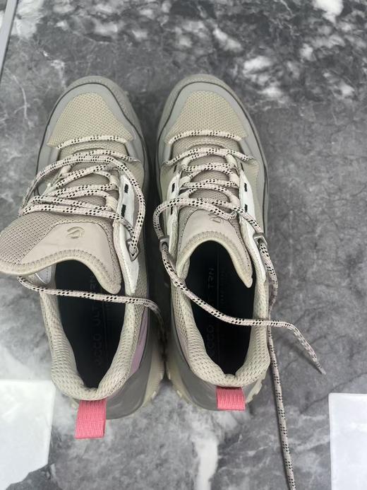 瑕疵ECCO/爱步 女士ULT系列低帮减震轻便休闲运动鞋 奥途系列824253 商品图0