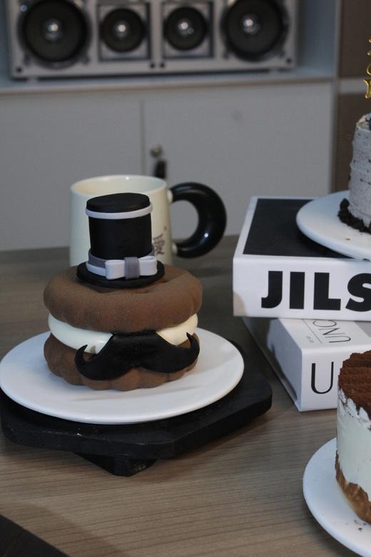 绅士emoji | 烤爱 商品图0