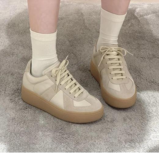 重磅老渠道   MM6厚底德训   5cm增高  麂皮拼接运动鞋   厚底休闲鞋  脚感巨好 商品图2