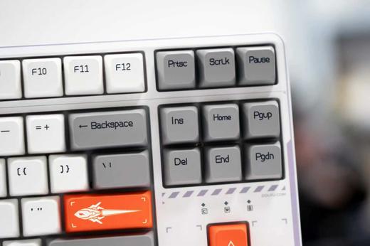 黑爵 DKW400无线机械键盘三模87键热插 拔RGB客制化游戏电竞办公 商品图0