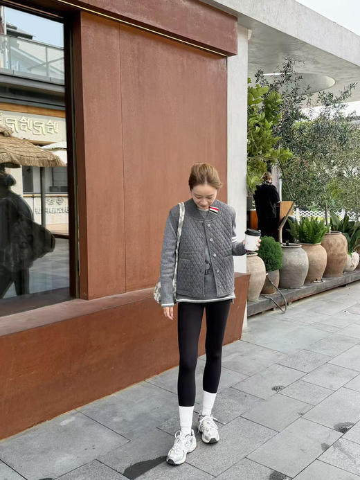 TB25 新款du家尾货|空气压痕工艺 60% 羊毛珩棉保暖马甲 商品图4