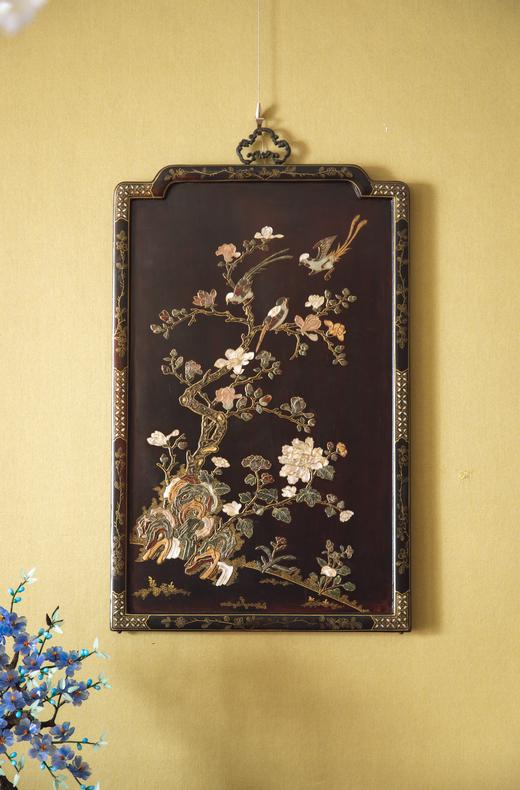 独角鹿西洋古董20世纪中国出品富贵花鸟主题木胎黑漆描金百宝嵌挂屏一对 商品图3