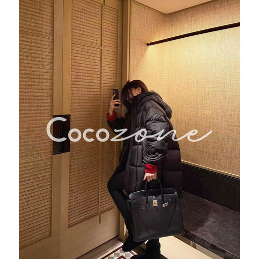 COCO ZONE 刘 一一 “黑天鹅”90白鹅绒面包格纹鹅绒服 CD2A3026 商品图3