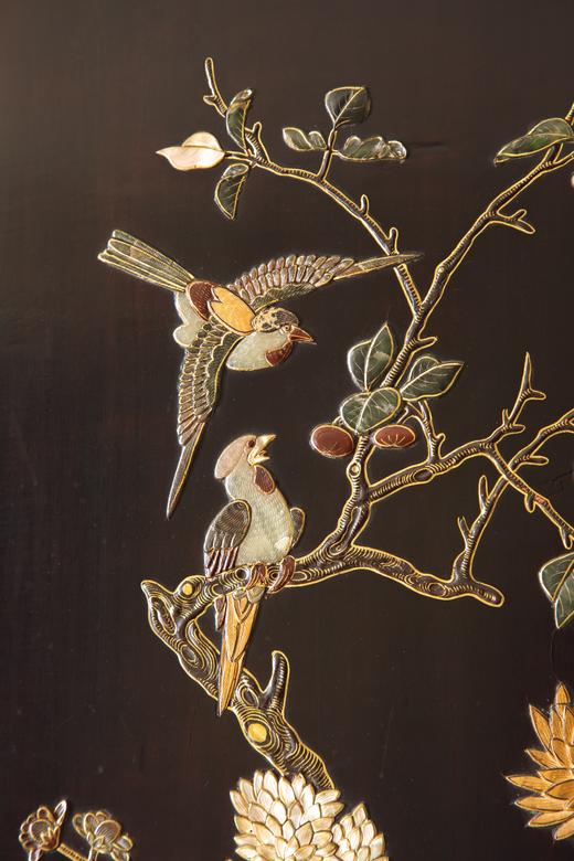 独角鹿西洋古董20世纪中国出品富贵花鸟主题木胎黑漆描金百宝嵌挂屏一对 商品图5