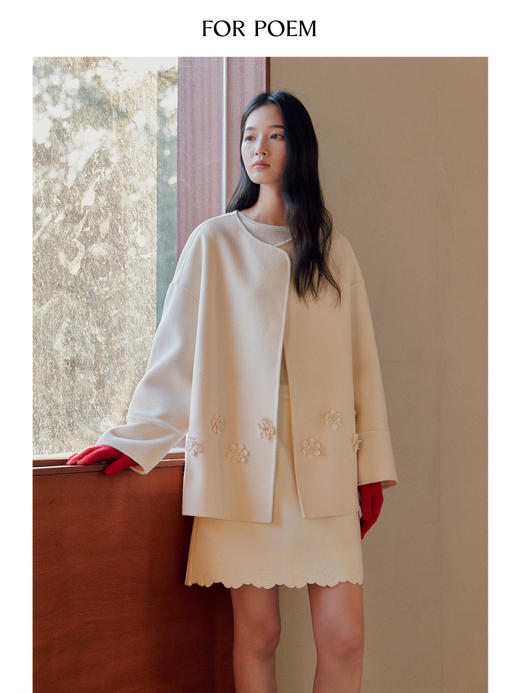 ForPoem 25/FW 原创设计100羊毛立体花温柔氛围感中长款大衣外套 商品图0