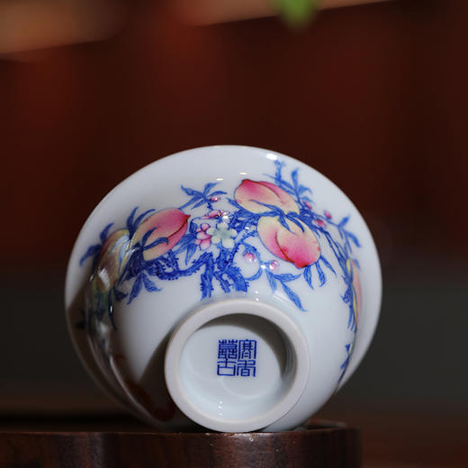 寒香慕古斗彩枝缀满桃压手杯 商品图2