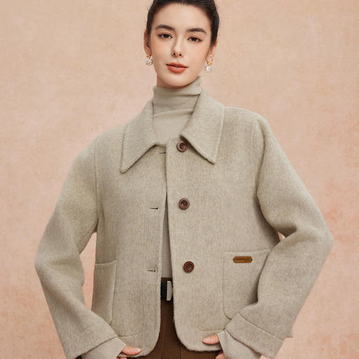 QH903斯尔丽2025新款双面呢手感滑爽软糯正肩易搭配减龄短款羊毛大衣 商品图9