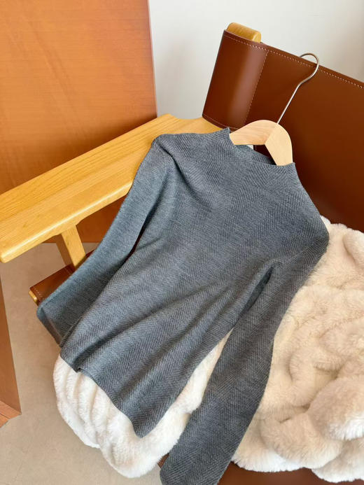 ri本岛精一线成衣 100% 羊毛鱼骨纹保暖打底衫,现货 商品图7