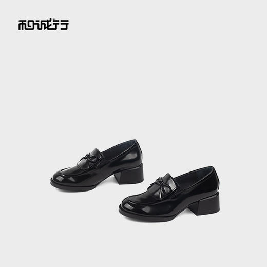 和诚行2025秋季新款世上舒适百搭英伦风一脚蹬黑色乐福鞋2130003 商品图3