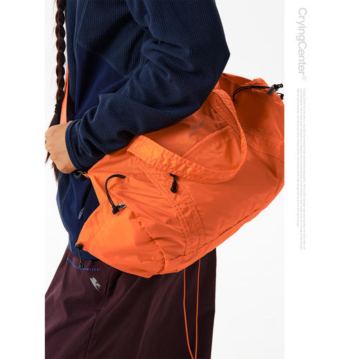 CryingCenter轻量户外耐磨尼龙休闲运动斜挎包手提托特包可收纳小 商品图1