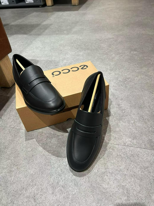 突然大大促[偷笑][偷笑]买到赚到了！爱步ecco 新款🆕上架，女士🚺一脚蹬乐福鞋国内1799，只需💰599[捂脸] 商品图2