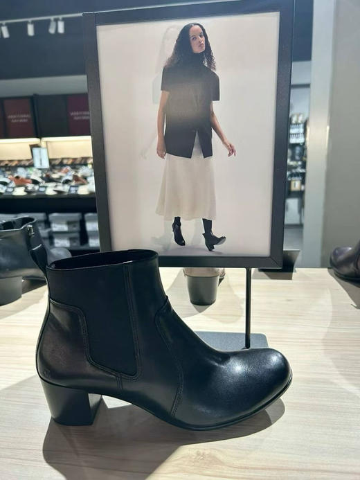 ecco女款切尔西短靴疯狂折扣，中跟款，799直邮 商品图2