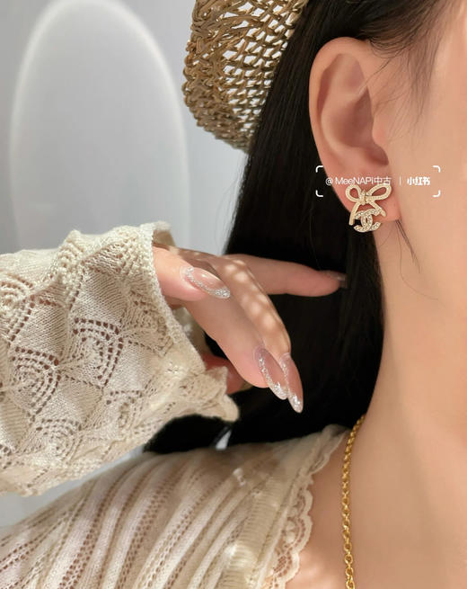 YS09-香奈儿蝴蝶结复古璀璨镶钻耳环耳钉 （XK） 商品图1