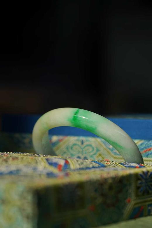 翡翠手镯（55圈口） 商品图2