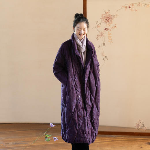 牧衣游原创 丝麻棉提花95级高蓬松红嘴雁绒长羽绒服女加厚 雪留踪 商品图0