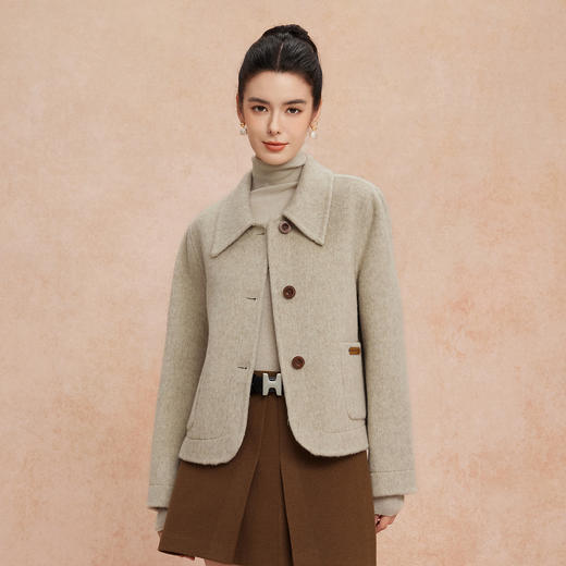 QH903斯尔丽2025新款双面呢手感滑爽软糯正肩易搭配减龄短款羊毛大衣 商品图5