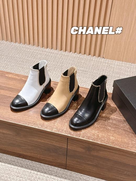 香奈儿 新款拼接链条粗跟短靴（DBG） 商品图2
