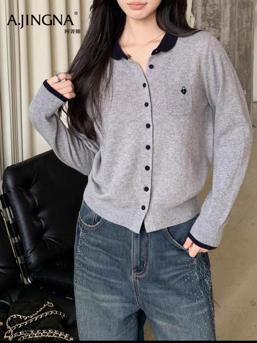 【绵羊毛娃娃领】阿菁娜秋季新款甜心锁刺绣针织开衫绵羊毛云朵触感娃娃领减龄撞色口袋设计F30D318010 商品图3