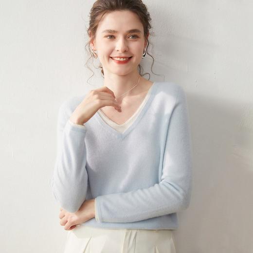 「自」全新升级【铂金会员367/天猫499/差价132】(05453)洛诗琳新款羊绒针织打底衫2025秋冬纯色假两件宽松显瘦毛衣 商品图0