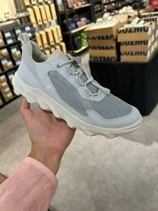 降价了！爆款回归了👏👏淡蓝色爱步女士🚺最新款网面驱动，好鞋超级舒服😌特惠🉐️💰680，国内1700左右，买一送一的节奏[捂脸] 商品图1