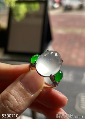 玻璃种蛋面戒指【5300710】具体价格微信咨询