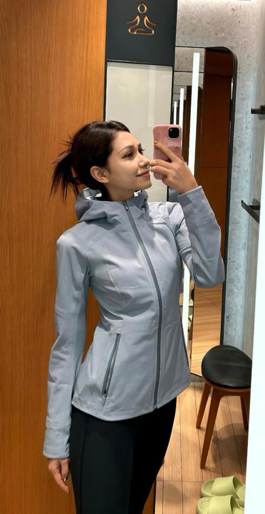 【开放日忙 秒杀价已调 直接拍】开放日卖疯了的 Lu家 女士抓绒 软壳冲锋衣 修身 好NICE 商品图2