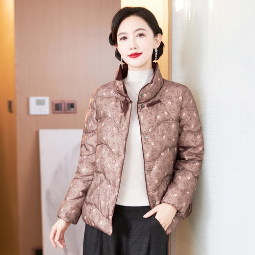 TC 621686新中式白鸭绒羽绒服妈妈装加厚时尚洋气外套 商品图3