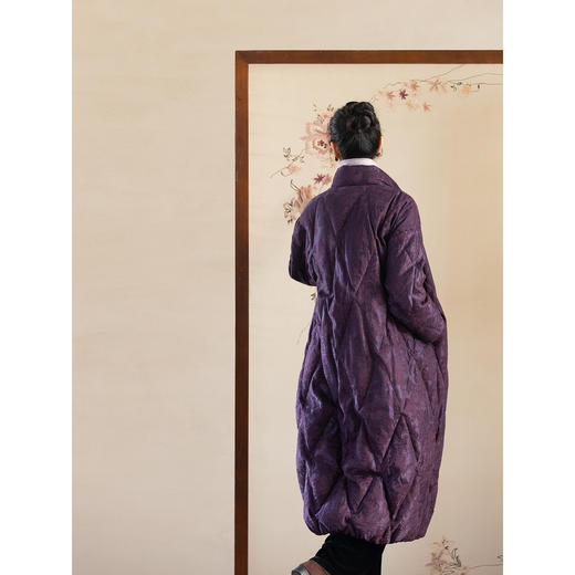 牧衣游原创 丝麻棉提花95级高蓬松红嘴雁绒长羽绒服女加厚 雪留踪 商品图2