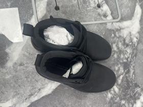 瑕疵ECCO/爱步 男士秋冬款牛皮圆头系带工装靴 扭转 503804