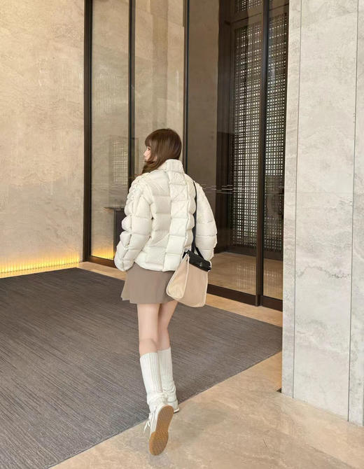 XY21-蒙口 x C R瑞希联名 梦幻阶梯羽绒服（SS） 商品图1