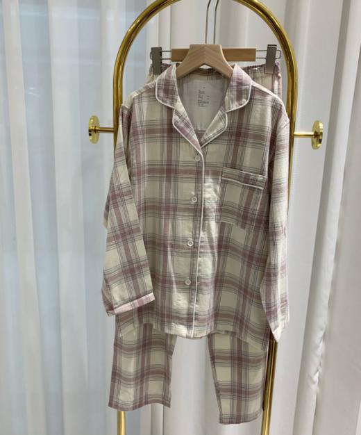 🔥秋冬必入！承包整个季节的舒适与温暖😍【法国玛万生活全棉绒感法兰绒睡衣】 宝子们，一到秋冬就想窝在舒服的睡衣里，💥今天给大家挖到的这套全棉法兰绒睡衣 商品图4