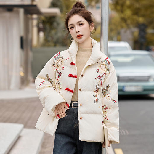 新中式国风重工刺绣羽绒服，复古盘扣白鸭绒短款外套HR-GJC5516 商品图2