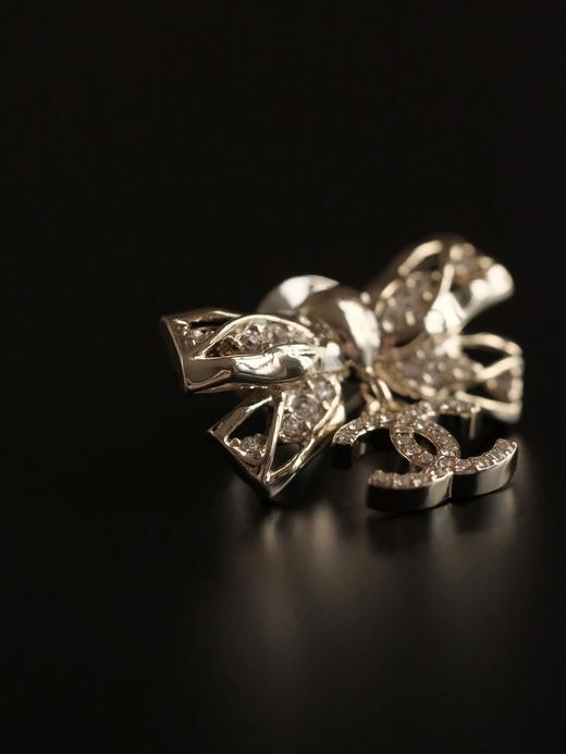 YS14-香奈儿 立体蝴蝶结 双C造型 胸针（XK） 商品图6