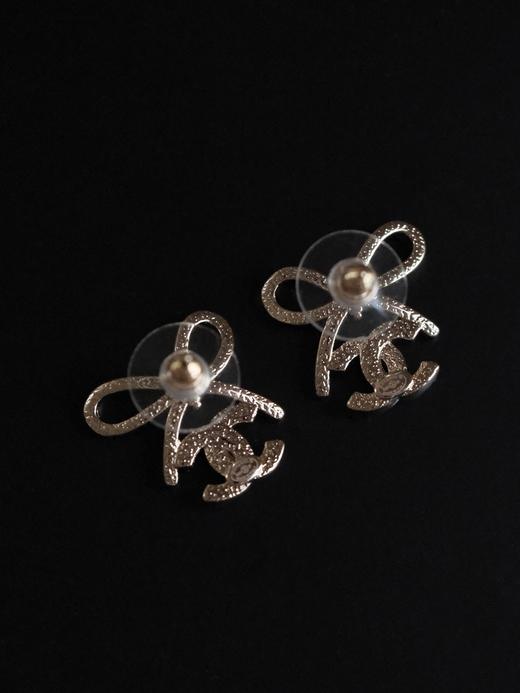 YS09-香奈儿蝴蝶结复古璀璨镶钻耳环耳钉 （XK） 商品图5